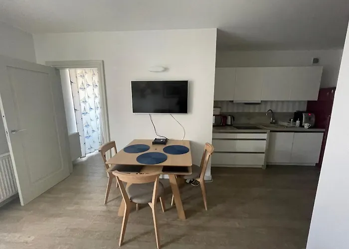 Private Baltic Cliff 公寓 *