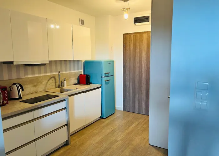 Private Baltic Cliff * 尼彻兹