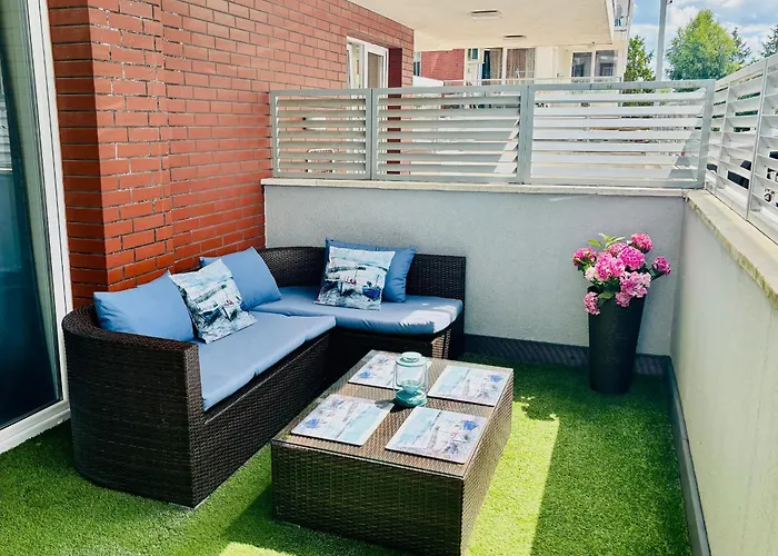 Private Baltic Cliff 公寓 尼彻兹